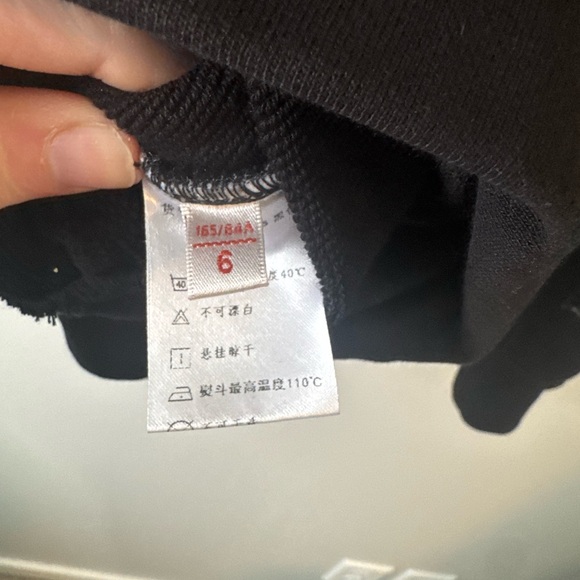 Jorya Black Crewneck Sweatshirt with Embroidered Patch - Picture 5 of 6